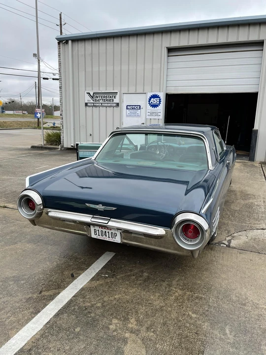 1961 Ford Thunderbird 3rd Gen - Image 8 of 31