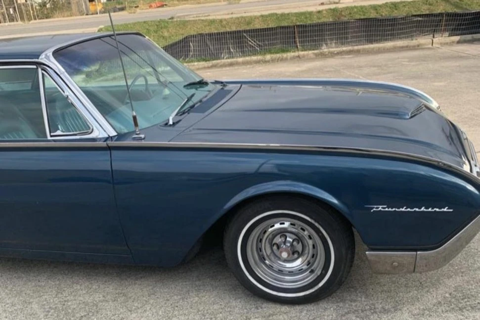 1961 Ford Thunderbird 3rd Gen - Image 17 of 31