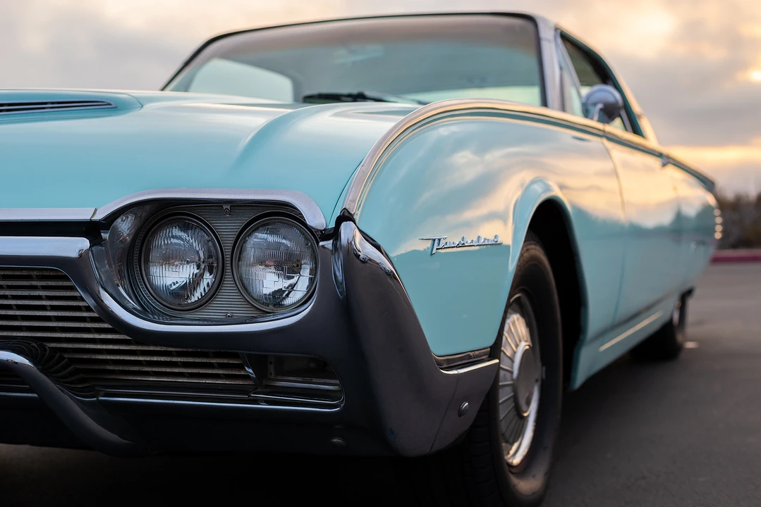 1961 Ford Thunderbird 3rd Gen - Image 9 of 31