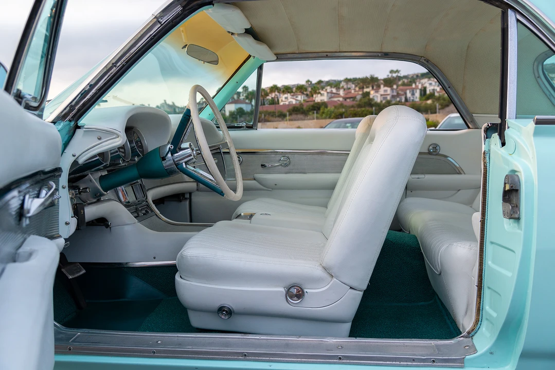 1961 Ford Thunderbird 3rd Gen - Image 18 of 31