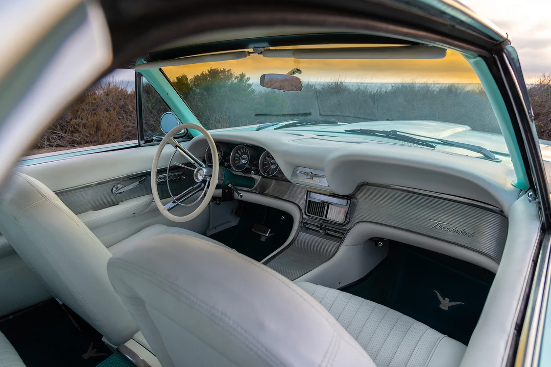 1961 Ford Thunderbird 3rd Gen - Image 20 of 31