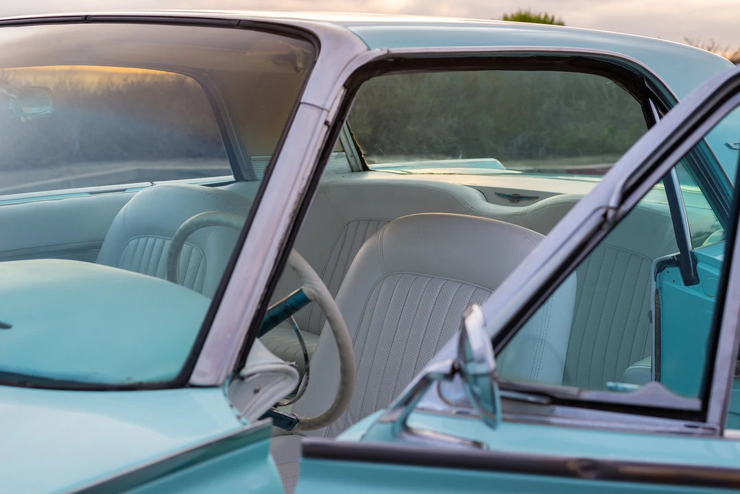 1961 Ford Thunderbird 3rd Gen - Image 12 of 31