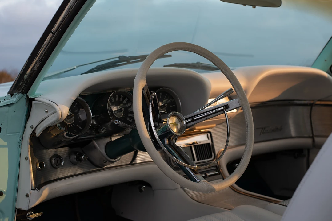 1961 Ford Thunderbird 3rd Gen - Image 29 of 31