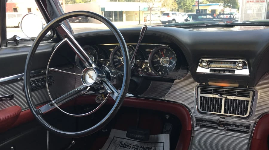1961 Ford Thunderbird 3rd Gen - Image 4 of 11
