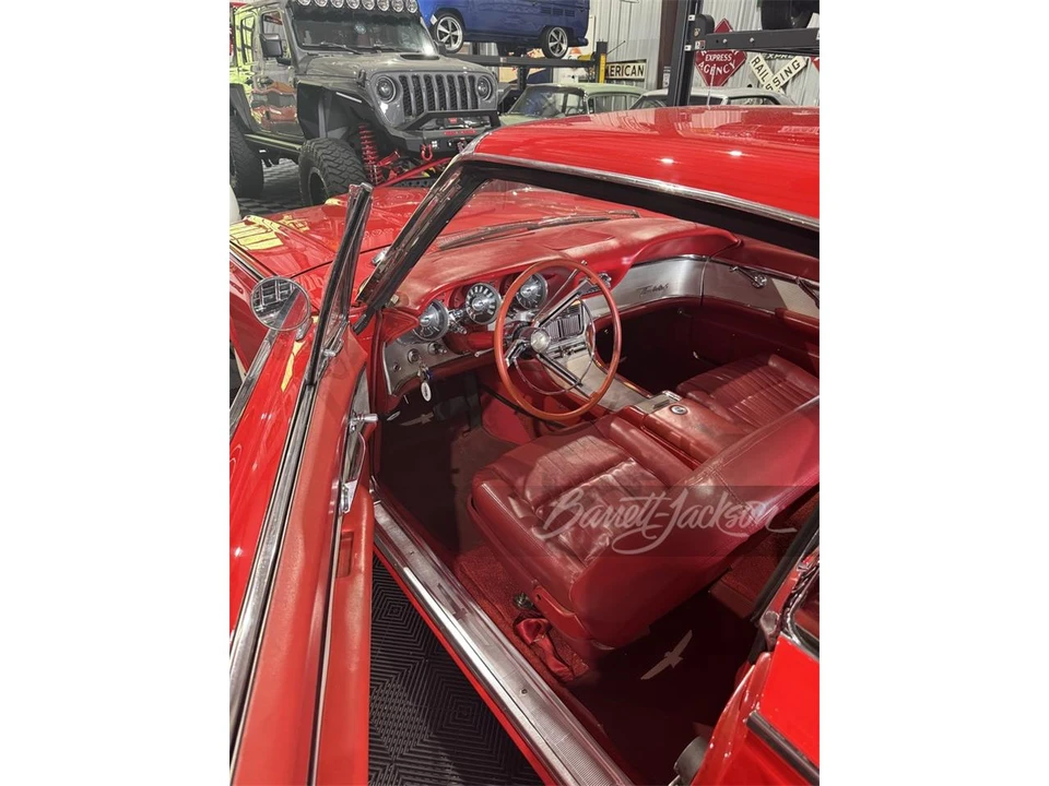 1961 Ford Thunderbird 3rd Gen - Image 4 of 5