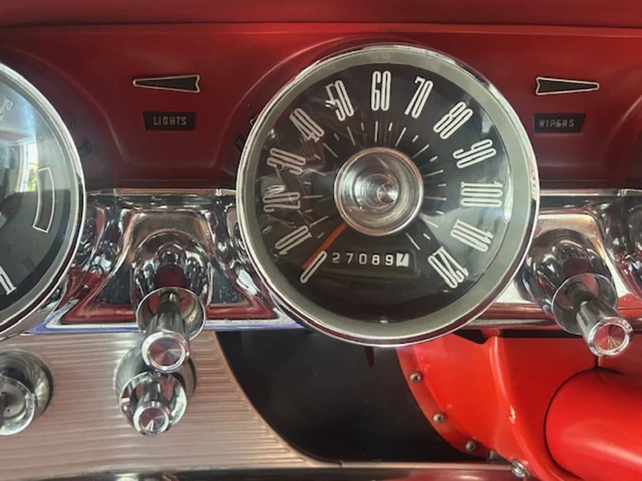 1961 Ford Thunderbird 3rd Gen - Image 8 of 11