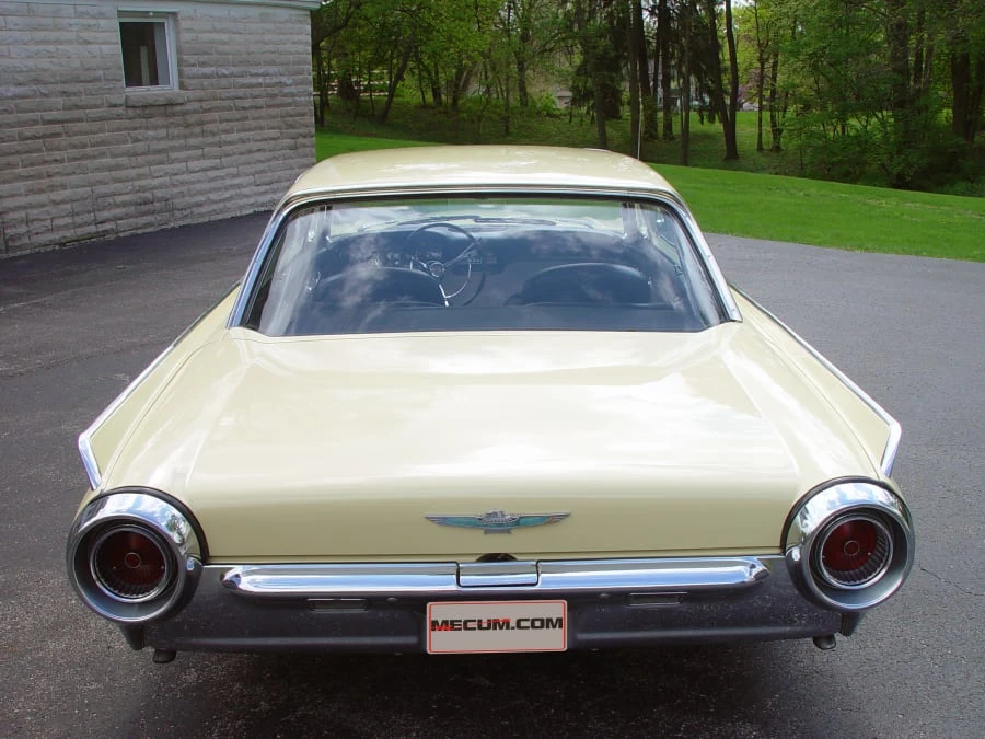 1961 Ford Thunderbird 3rd Gen - Image 3 of 10