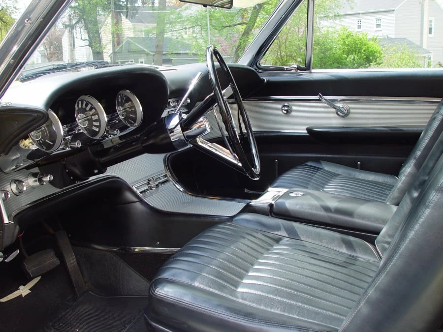 1961 Ford Thunderbird 3rd Gen - Image 4 of 10