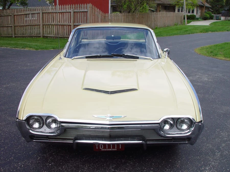 1961 Ford Thunderbird 3rd Gen - Image 8 of 10