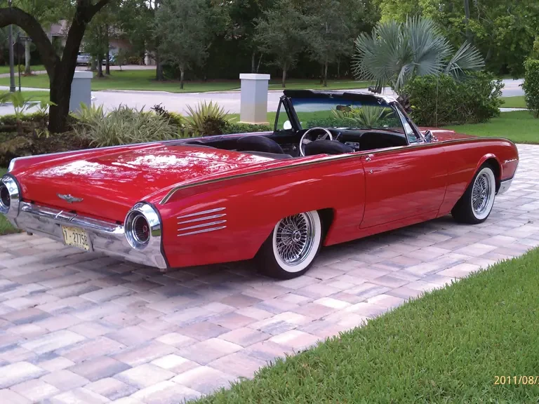 1961 Ford Thunderbird 3rd Gen - Image 2 of 2