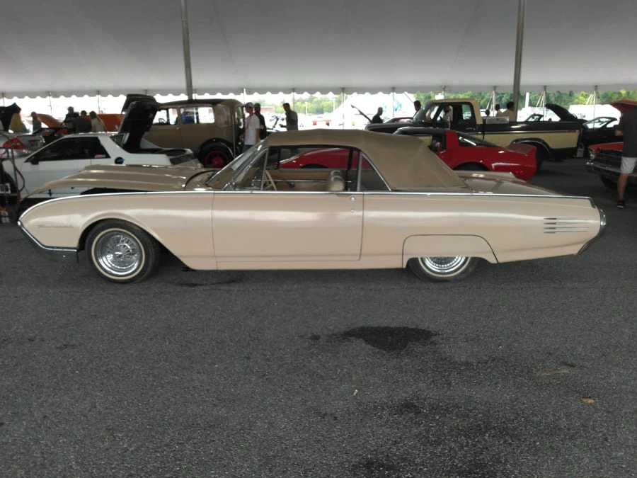 1961 Ford Thunderbird 3rd Gen - Image 2 of 4