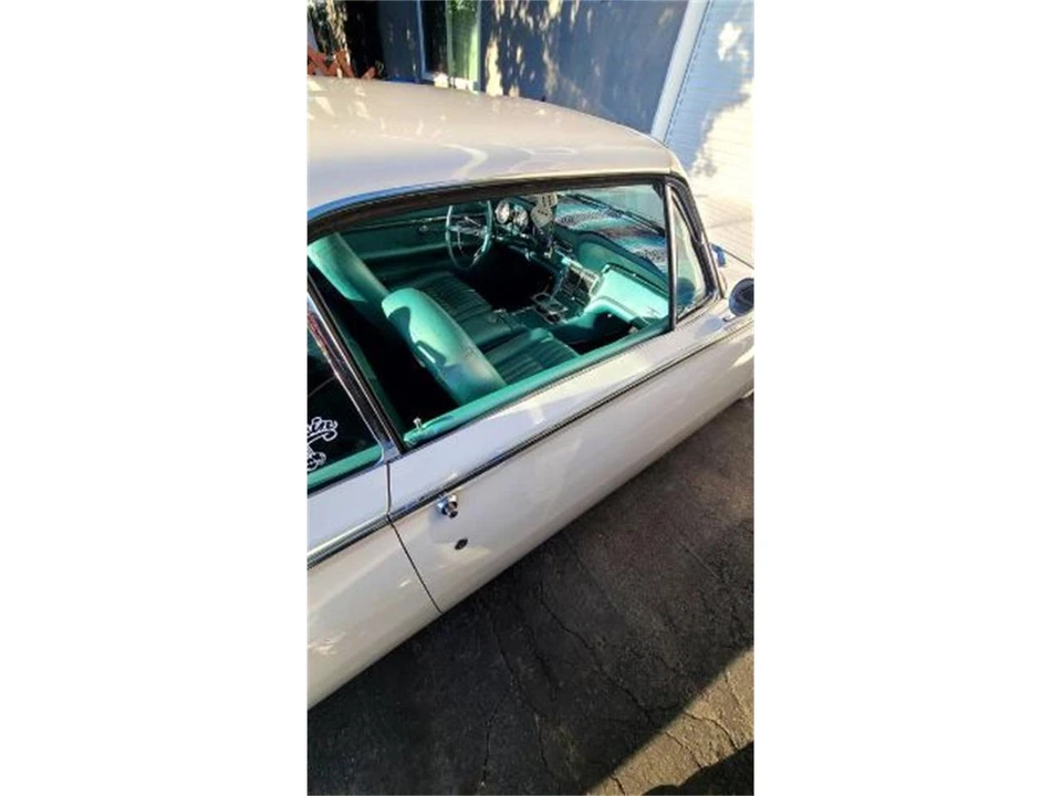 1961 Ford Thunderbird 3rd Gen - Image 10 of 11
