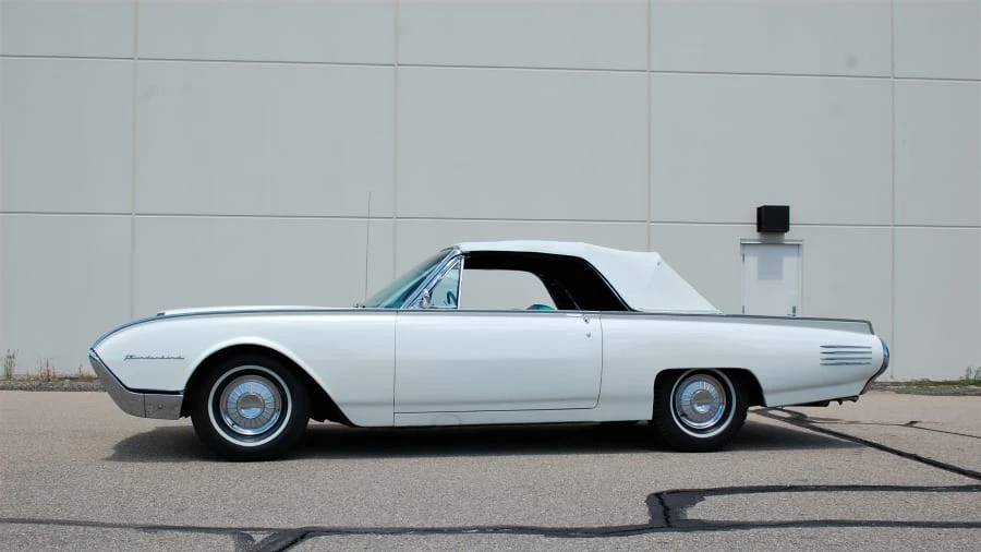 1961 Ford Thunderbird 3rd Gen - Image 11 of 12
