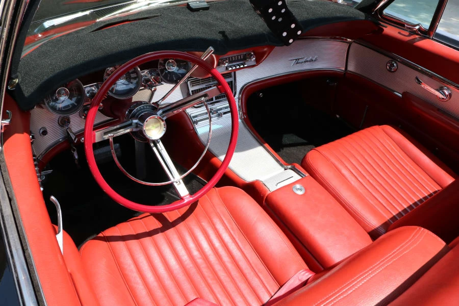 1961 Ford Thunderbird 3rd Gen - Image 27 of 31