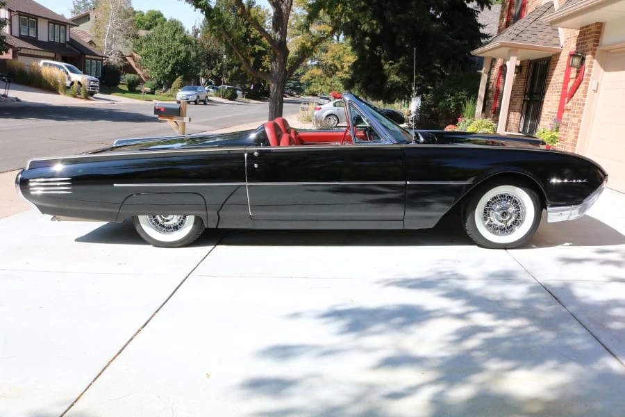 1961 Ford Thunderbird 3rd Gen - Image 2 of 31