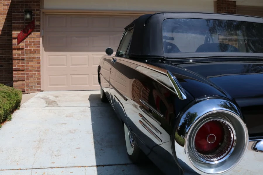 1961 Ford Thunderbird 3rd Gen - Image 13 of 31