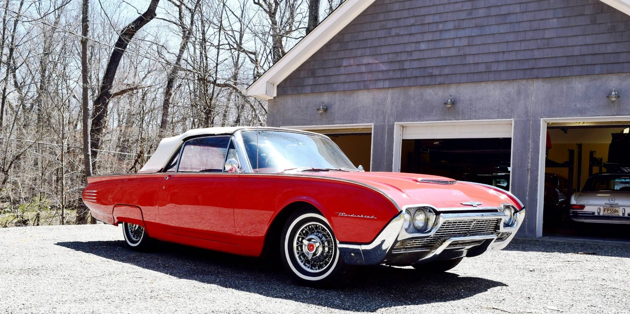 1961 Ford Thunderbird 3rd Gen - Image 3 of 31