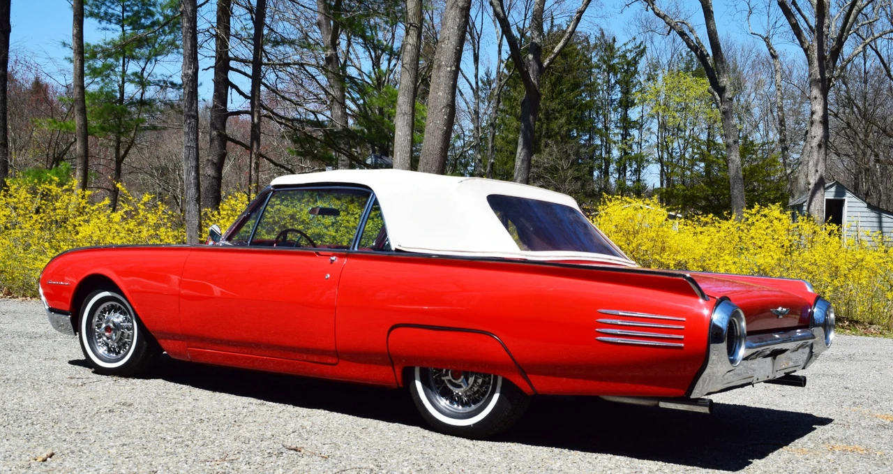 1961 Ford Thunderbird 3rd Gen - Image 13 of 31