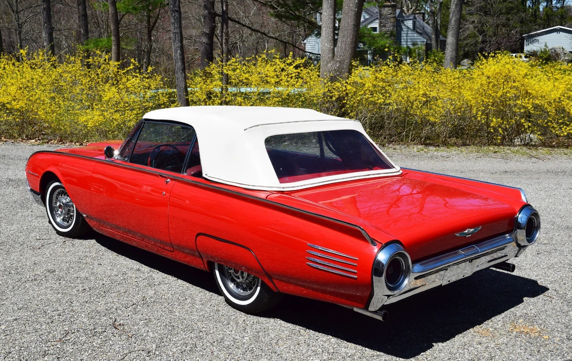 1961 Ford Thunderbird 3rd Gen - Image 14 of 31