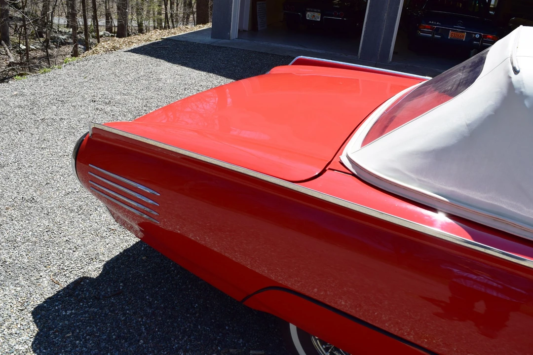 1961 Ford Thunderbird 3rd Gen - Image 21 of 31
