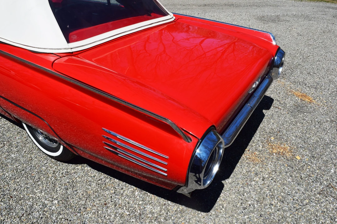 1961 Ford Thunderbird 3rd Gen - Image 22 of 31