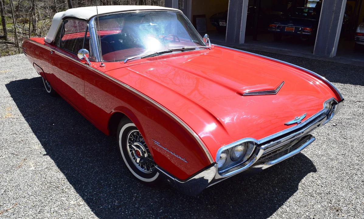 1961 Ford Thunderbird 3rd Gen - Image 26 of 31