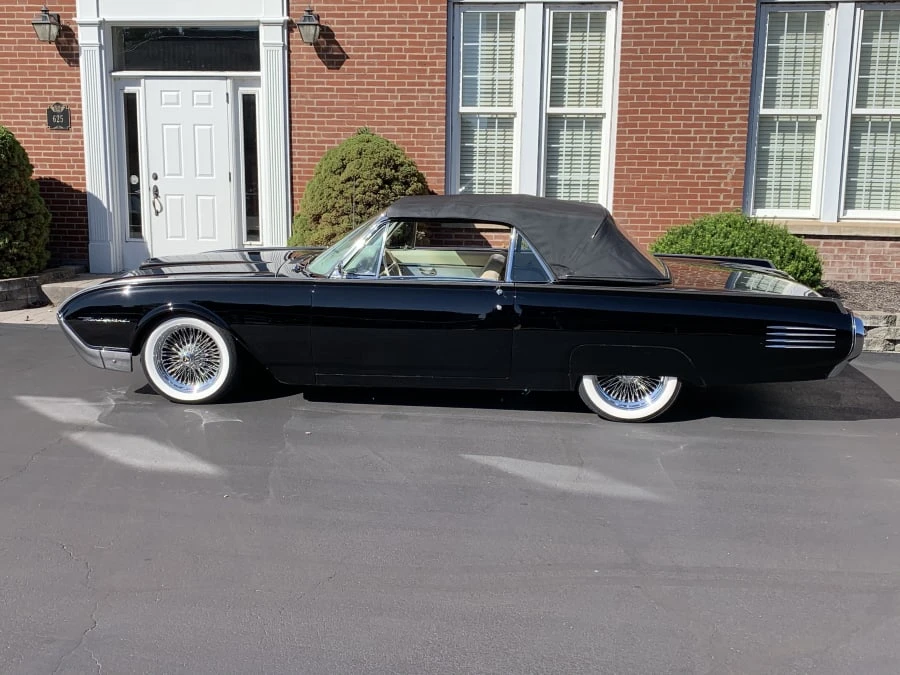 1961 Ford Thunderbird 3rd Gen - Image 10 of 11