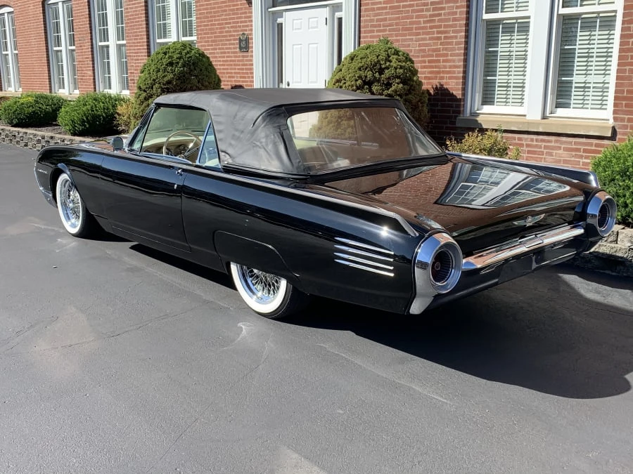 1961 Ford Thunderbird 3rd Gen - Image 11 of 11