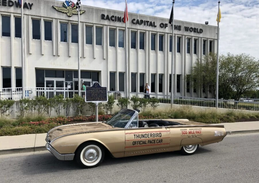 1961 Ford Thunderbird 3rd Gen - Image 2 of 8