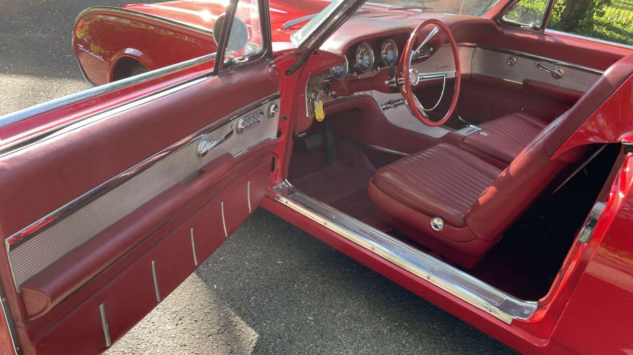 1961 Ford Thunderbird 3rd Gen - Image 21 of 25