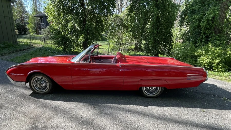 1961 Ford Thunderbird 3rd Gen - Image 2 of 25