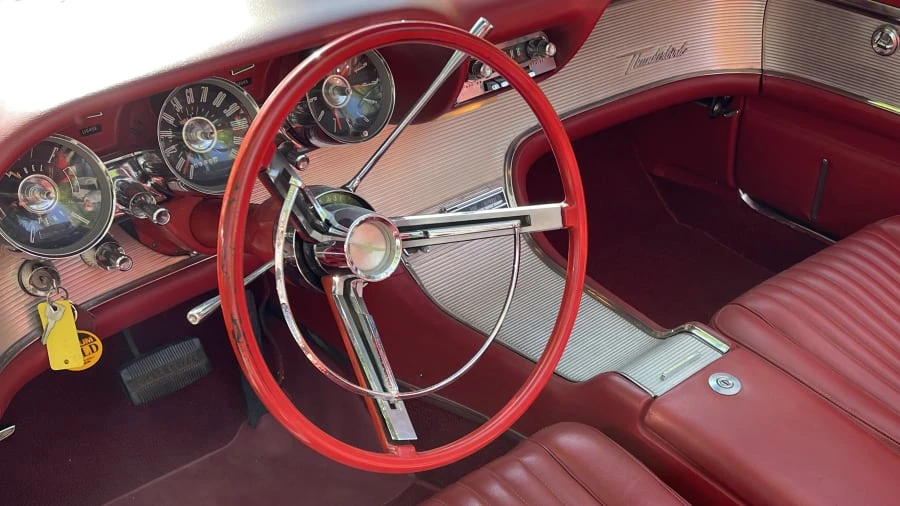 1961 Ford Thunderbird 3rd Gen - Image 23 of 25