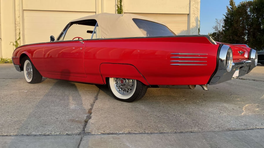 1961 Ford Thunderbird 3rd Gen - Image 17 of 20