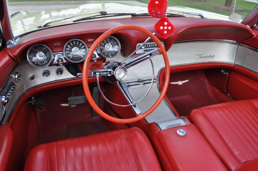 1961 Ford Thunderbird 3rd Gen - Image 4 of 8