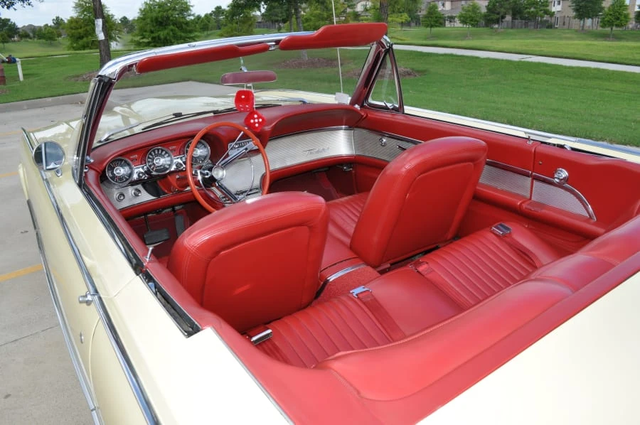1961 Ford Thunderbird 3rd Gen - Image 5 of 8