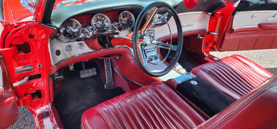1961 Ford Thunderbird 3rd Gen - Image 13 of 15