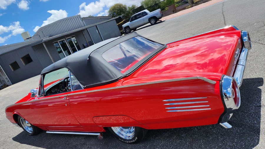 1961 Ford Thunderbird 3rd Gen - Image 10 of 15