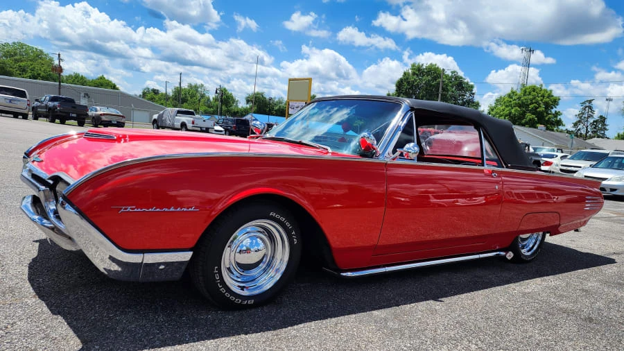 1961 Ford Thunderbird 3rd Gen - Image 9 of 15