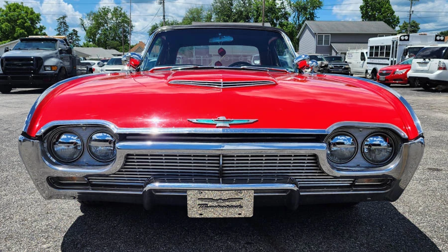 1961 Ford Thunderbird 3rd Gen - Image 4 of 15