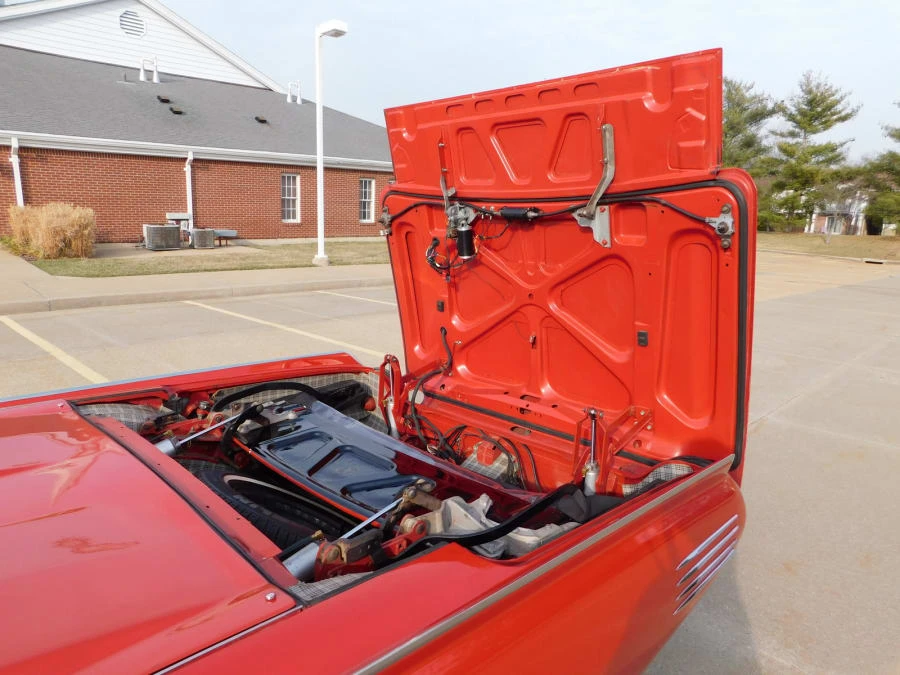 1961 Ford Thunderbird 3rd Gen - Image 9 of 15