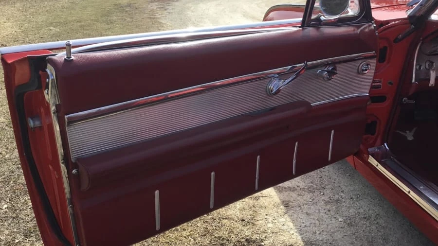 1961 Ford Thunderbird 3rd Gen - Image 4 of 31