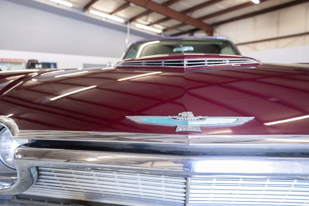 1961 Ford Thunderbird 3rd Gen - Image 25 of 31
