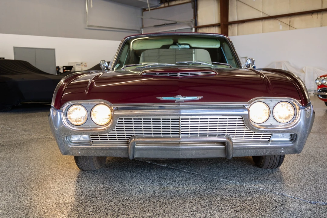 1961 Ford Thunderbird 3rd Gen - Image 9 of 31