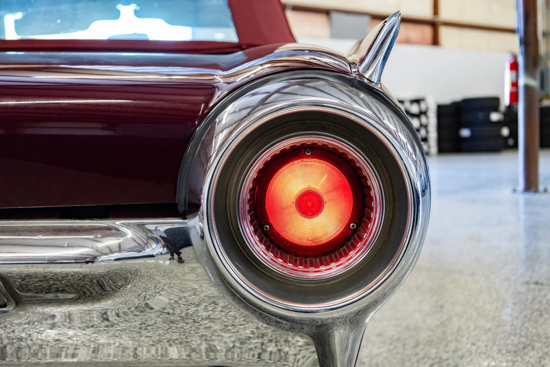 1961 Ford Thunderbird 3rd Gen - Image 16 of 31