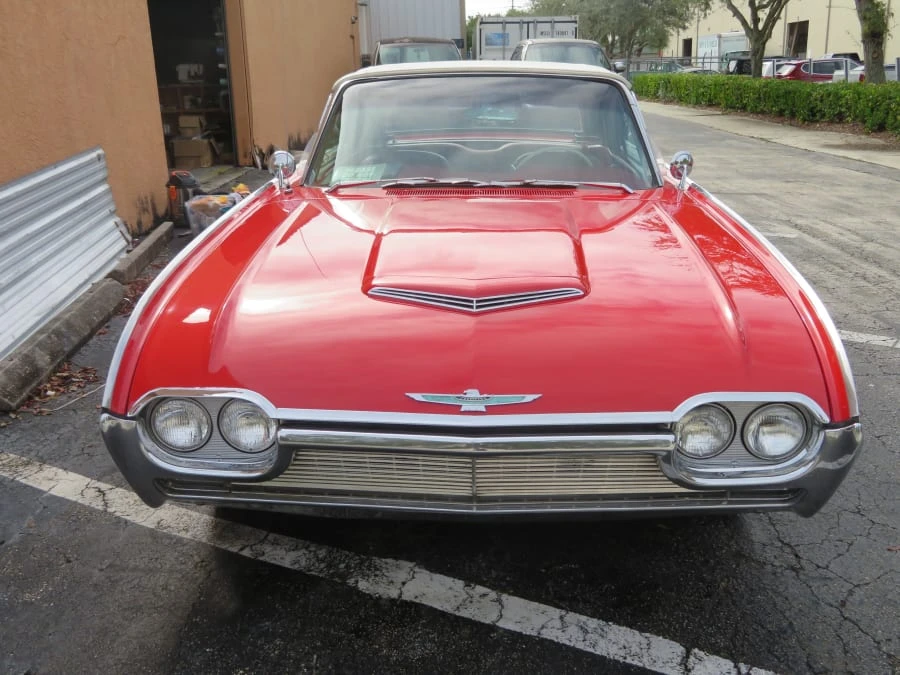 1961 Ford Thunderbird 3rd Gen - Image 6 of 8