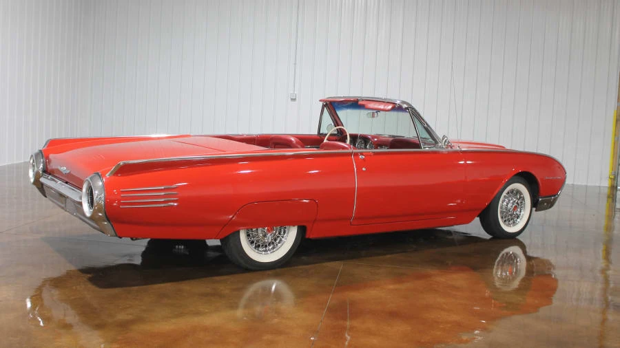 1961 Ford Thunderbird 3rd Gen - Image 12 of 25