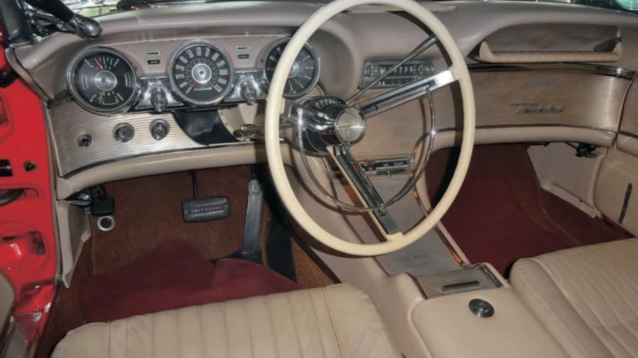 1961 Ford Thunderbird 3rd Gen - Image 4 of 11