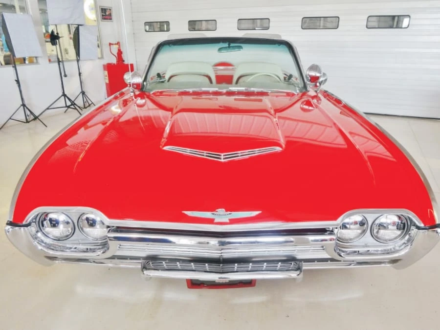 1961 Ford Thunderbird 3rd Gen - Image 9 of 10