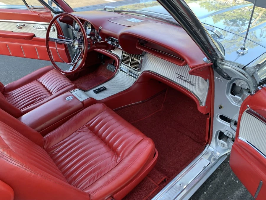 1961 Ford Thunderbird 3rd Gen - Image 7 of 10