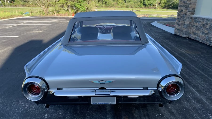 1961 Ford Thunderbird 3rd Gen - Image 5 of 10